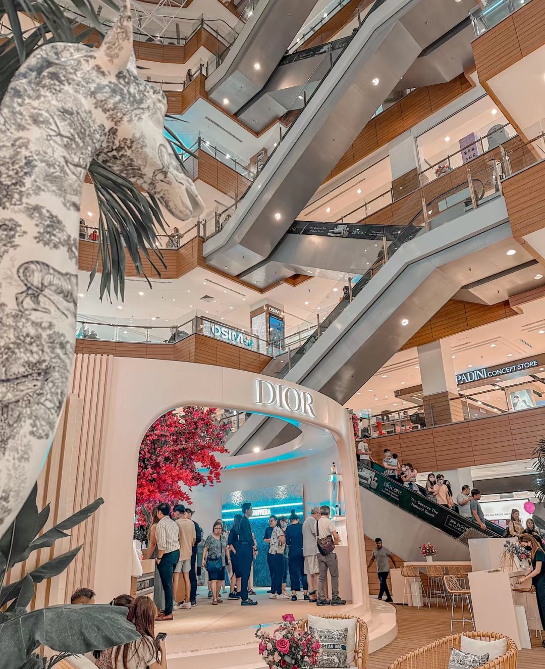 迪奥Summer Dioriviera快闪活动策划每个细节都精心设计