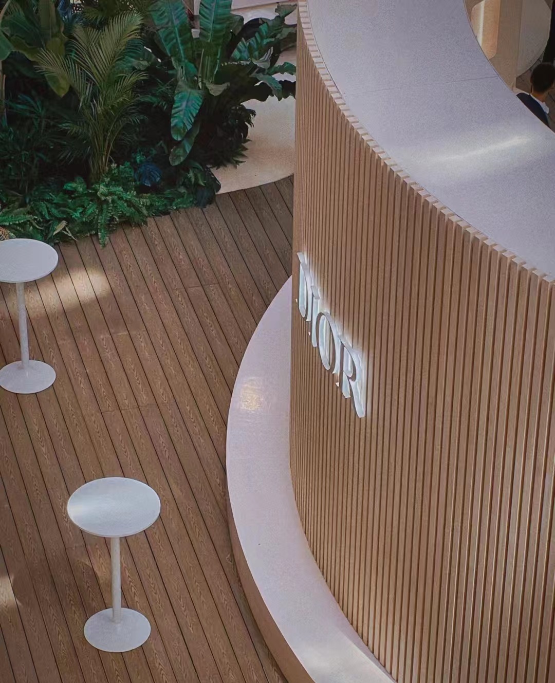 迪奥Summer Dioriviera快闪活动策划每个细节都精心设计