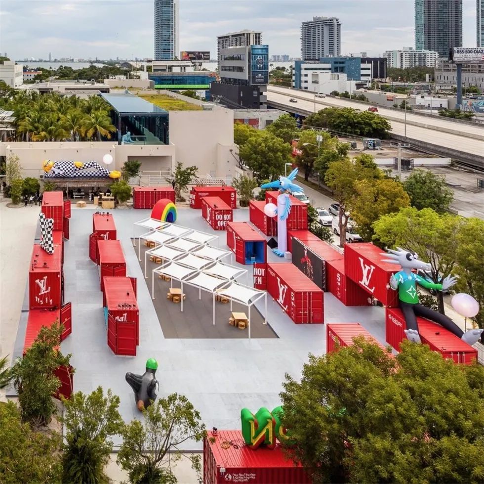 路易.威登男装全球巡回发布会活动策划以集装箱和动物为现场装置主角