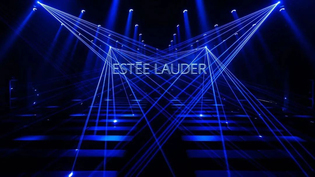 雅斯兰黛新品「实力眼说」发布会活动策划打造了多维互动体验空间