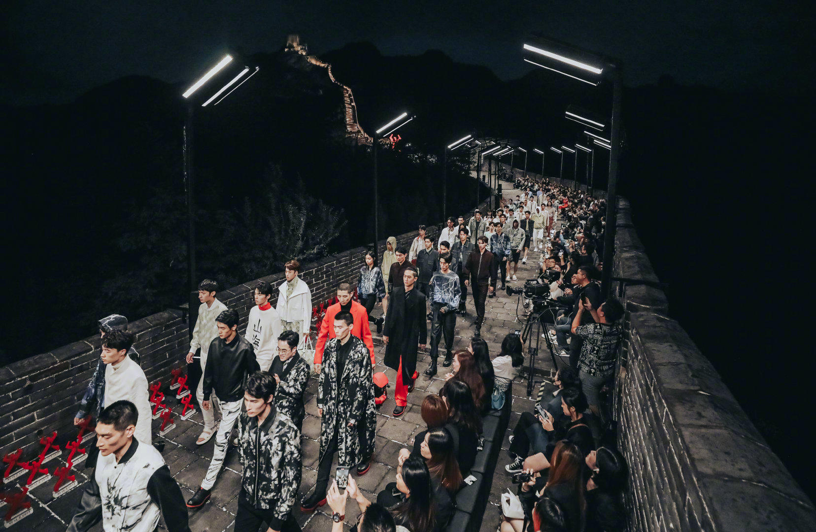 春夏中国国际时装周活动策划聚集五大关键议题,太震撼了