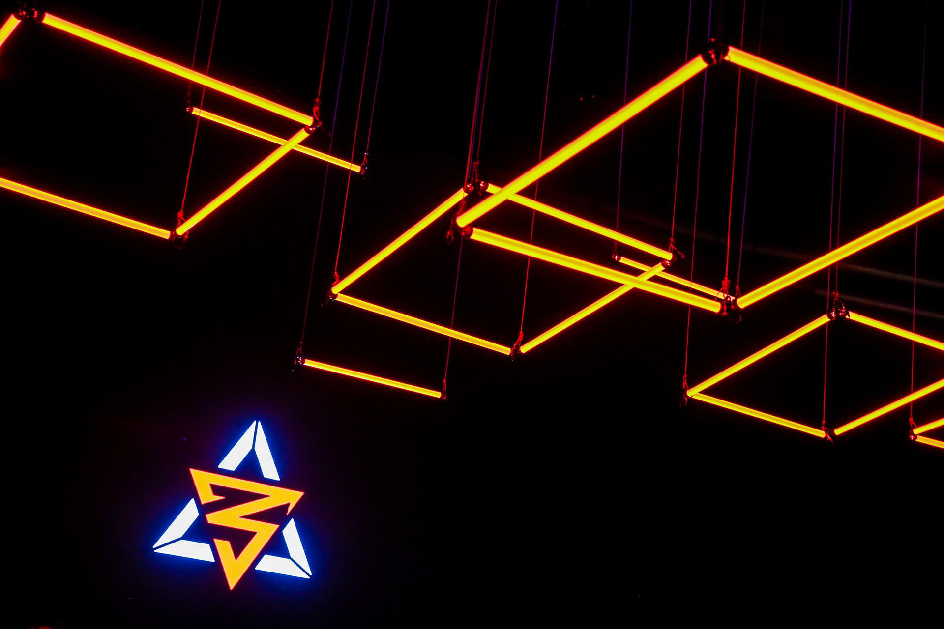 361°「东方·破晓」新品发布会活动策划展现了不一样的科幻国风