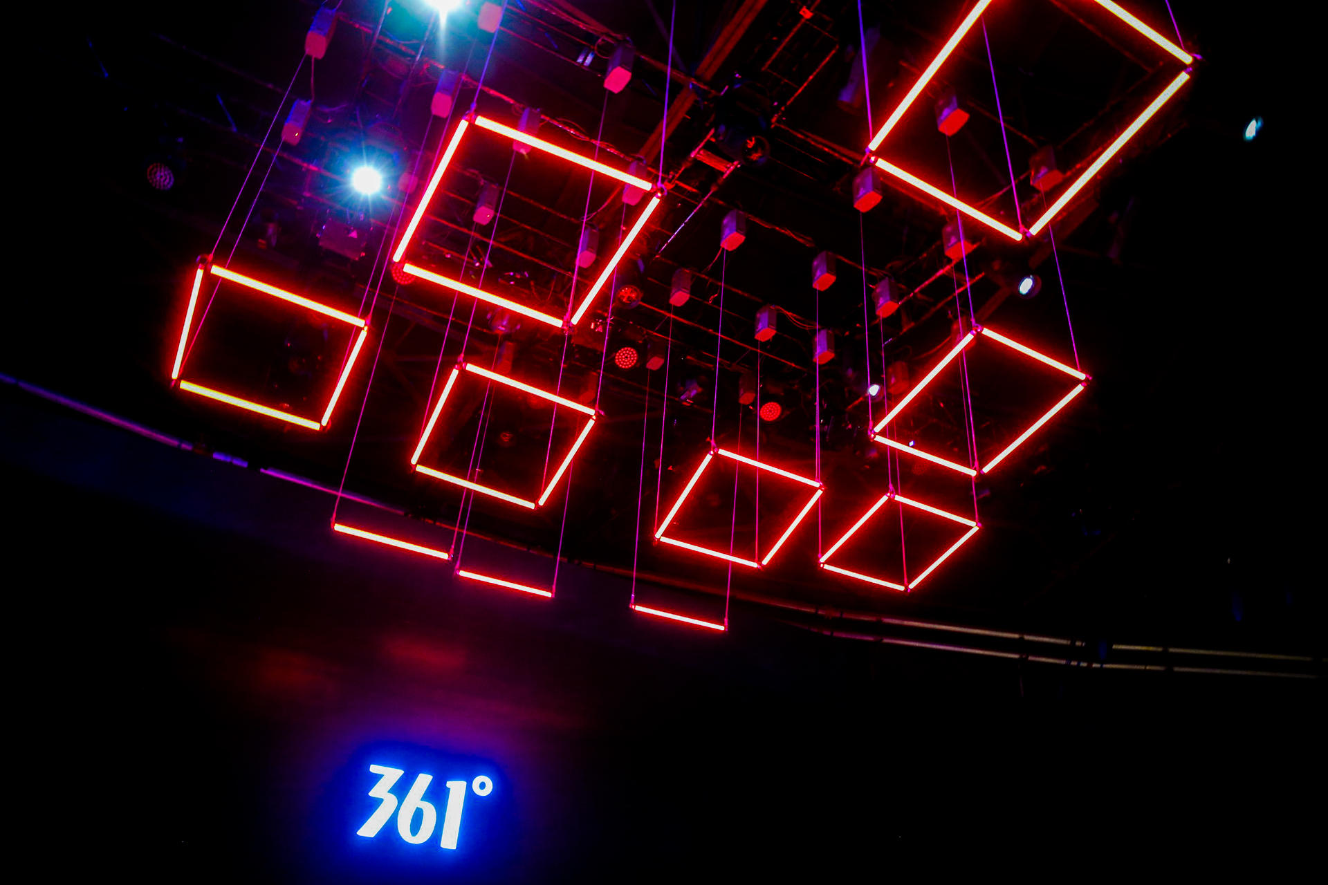 361°「东方·破晓」新品发布会活动策划展现了不一样的科幻国风