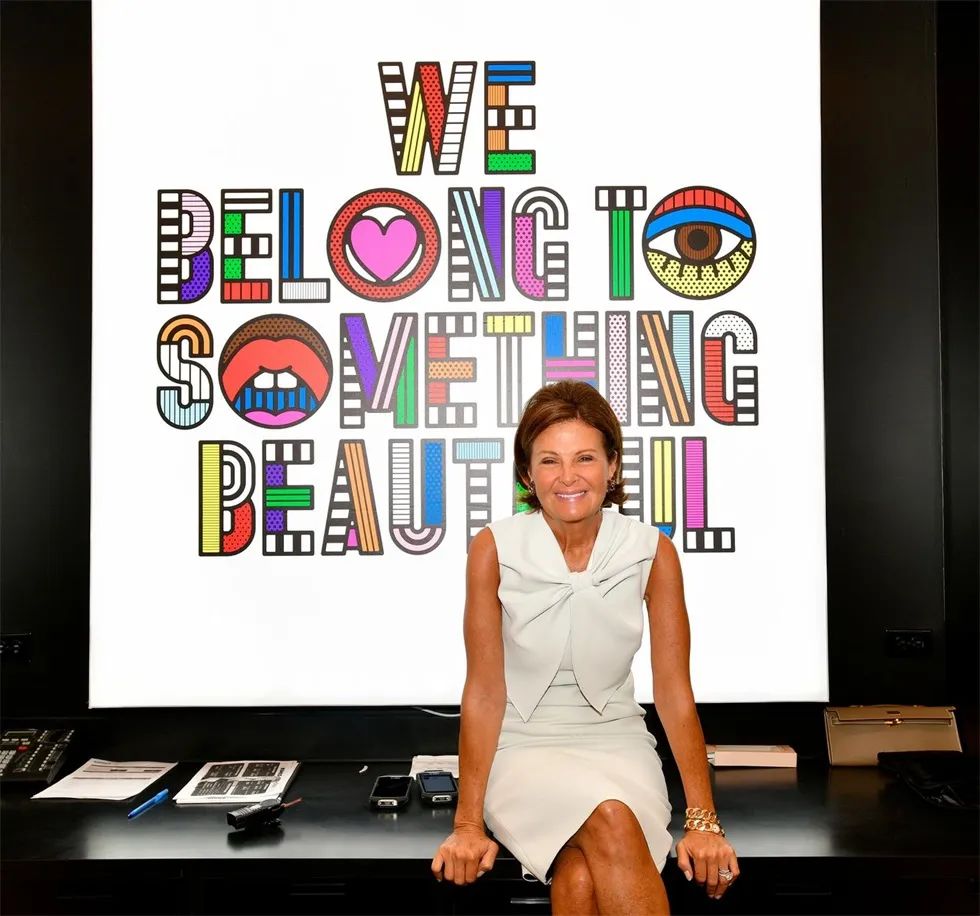 丝芙兰产品体验活动策划了一个户外美容迷宫形式的激活体验活动