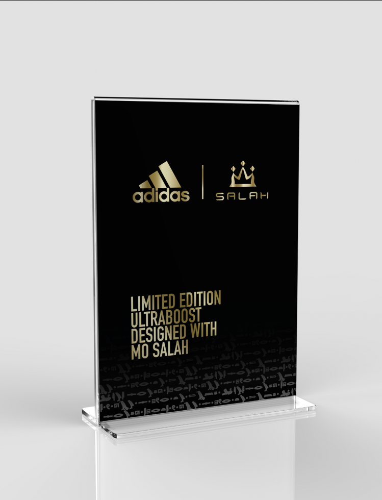 阿迪达斯埃及金字塔下的新品发布会活动策划现场太酷炫了