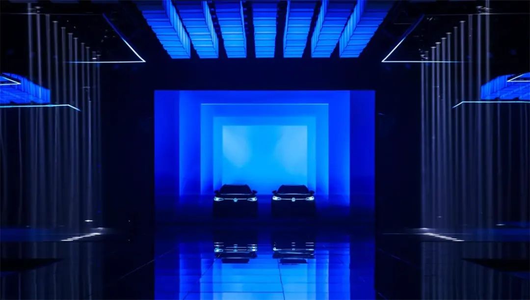 “自我而始”大众ID.4中国发布会活动策划了一场2000无人机的特技表演