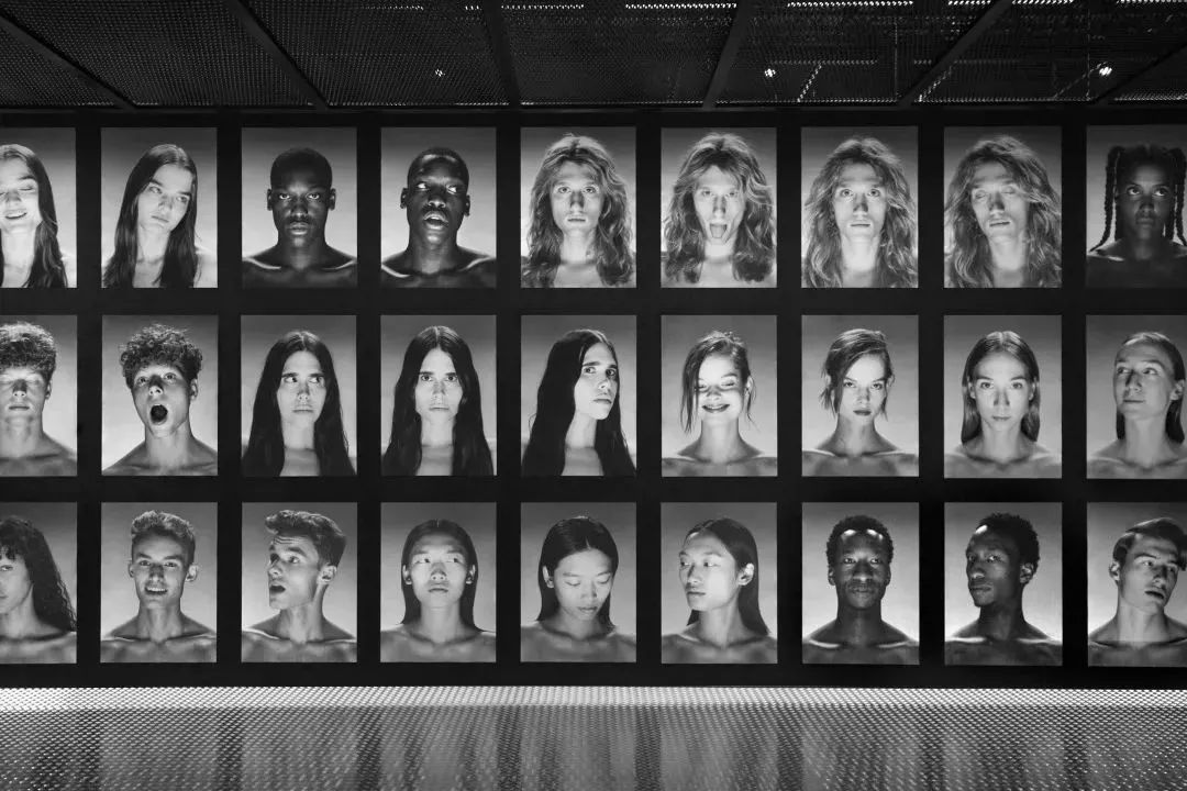 主题为「Twinsburg」GUCCI 2023春夏系列发布会活动策划太震撼了