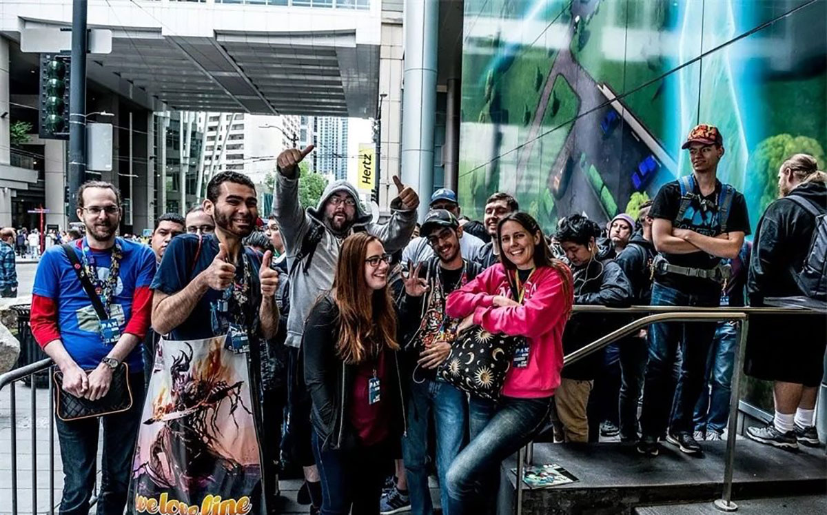 PAX游戏展会策划的迷你高尔夫球场吸睛率爆棚，互动体验更是有趣极了