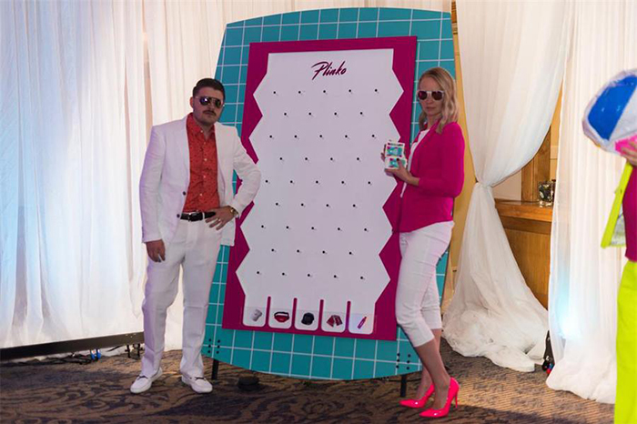 峰会策划的亮点竟然是迈阿密风云主题的赌场之夜,霸气十足的