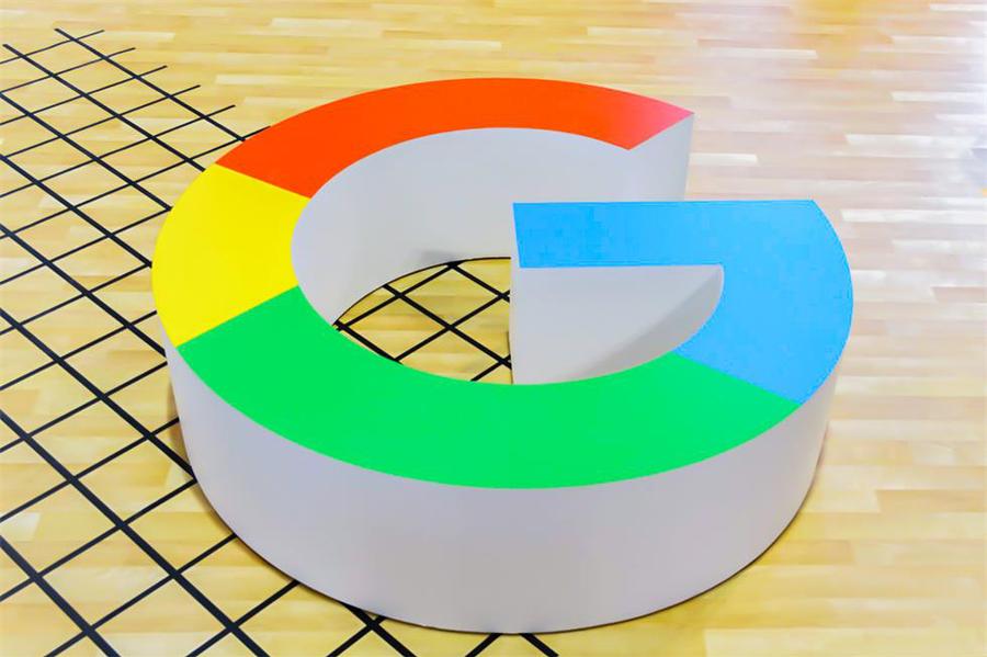 用系列超大的几何形状打造了一场不一样的会议活动，谷歌脑洞果然够开