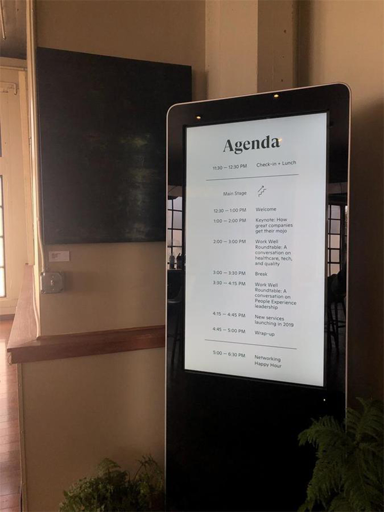 医疗峰会活动策划的初衷只为帮助员工成长，活动现场也更显舒适