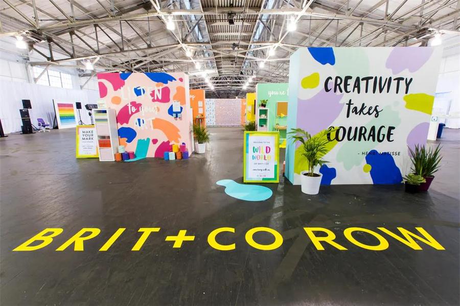 宜家风的峰会展览活动追求的是舒适度吧,整体效果够赞