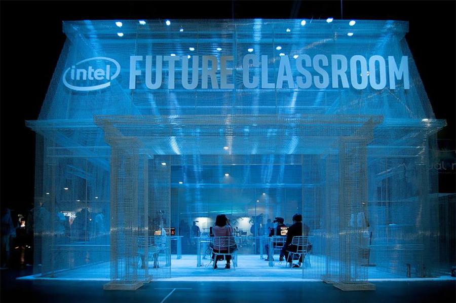 英特尔“虚拟教室”铁丝网格展览活动，VR的虚拟与现实