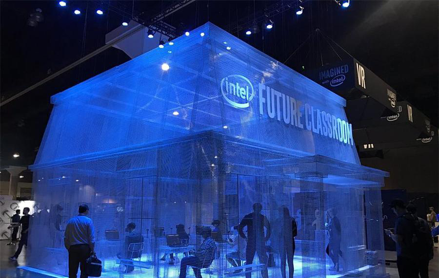 英特尔“虚拟教室”铁丝网格展览活动，VR的虚拟与现实