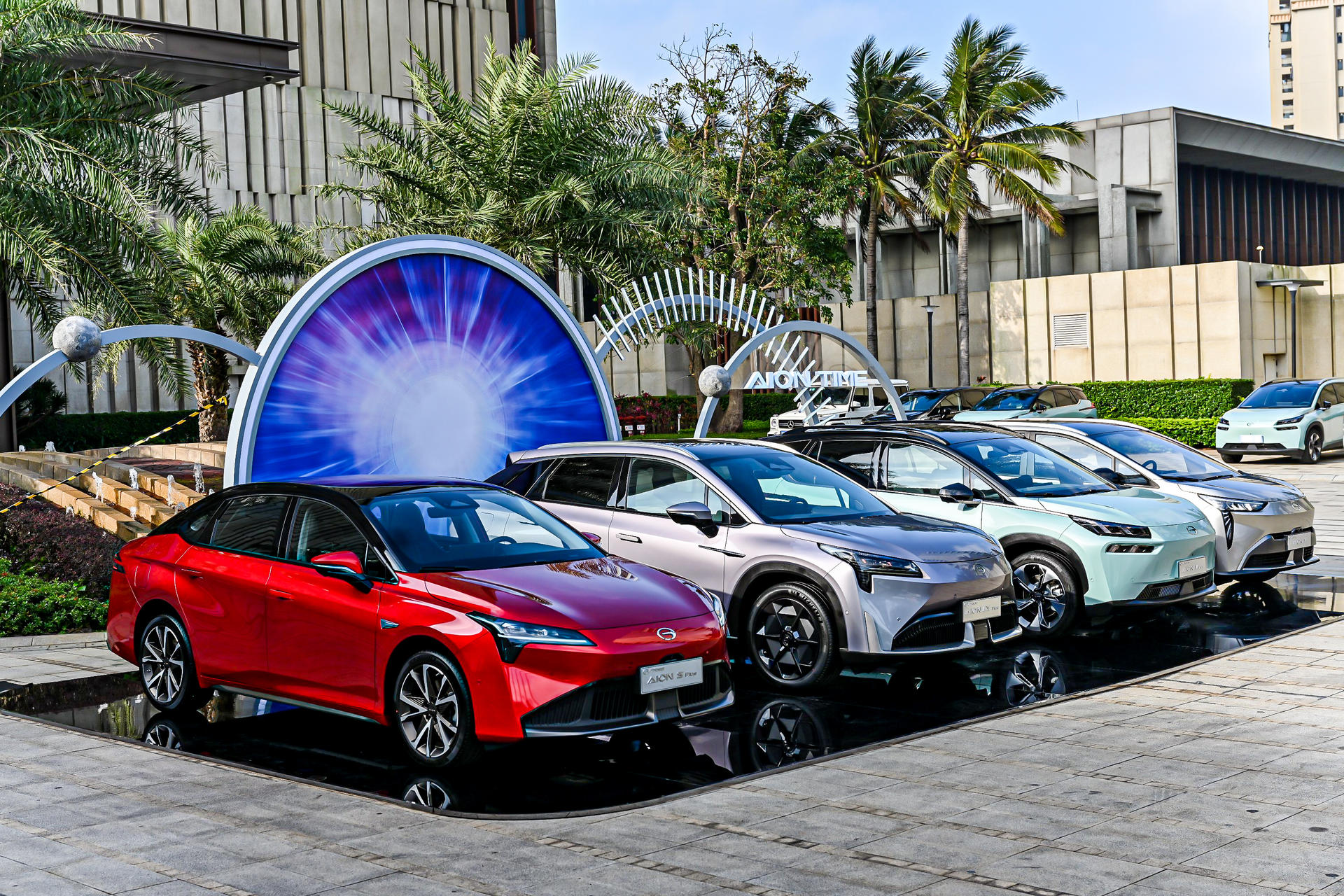 广汽埃安经销商峰会活动策划现场的光绘签到互动装置很有亮点