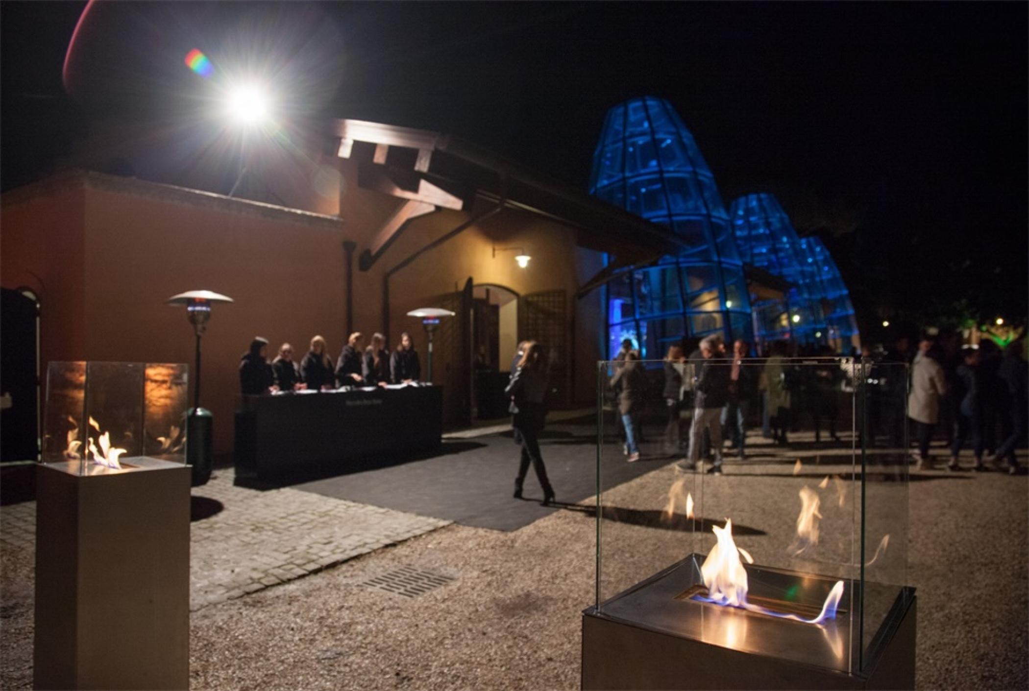 奔驰新车推介派对活动策划以轻松自由的派对气氛让宾客拍手叫绝