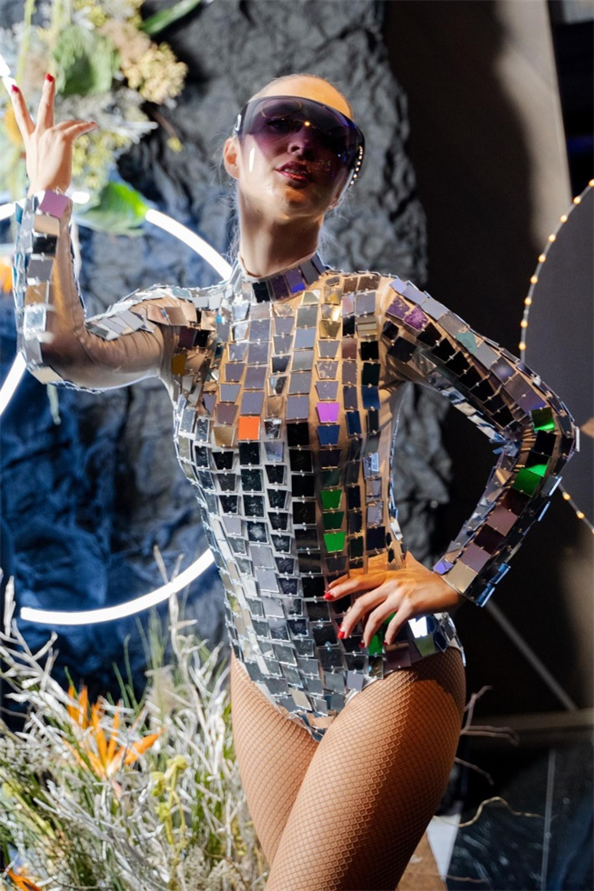 「去月球度假」的公司派对活动策划现场别有一番月球的风味