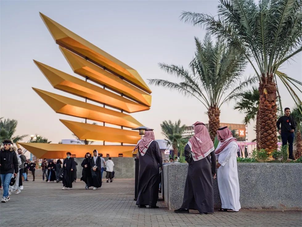 今年的MDLBEAST暴风电子音乐节活动策划推出了“尊重与重构”