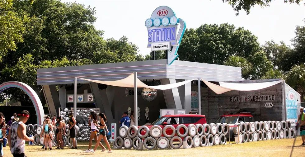 SiriusXM和起亚汽车的这场「洗人」的洗车场体验活动策划太让人难忘了