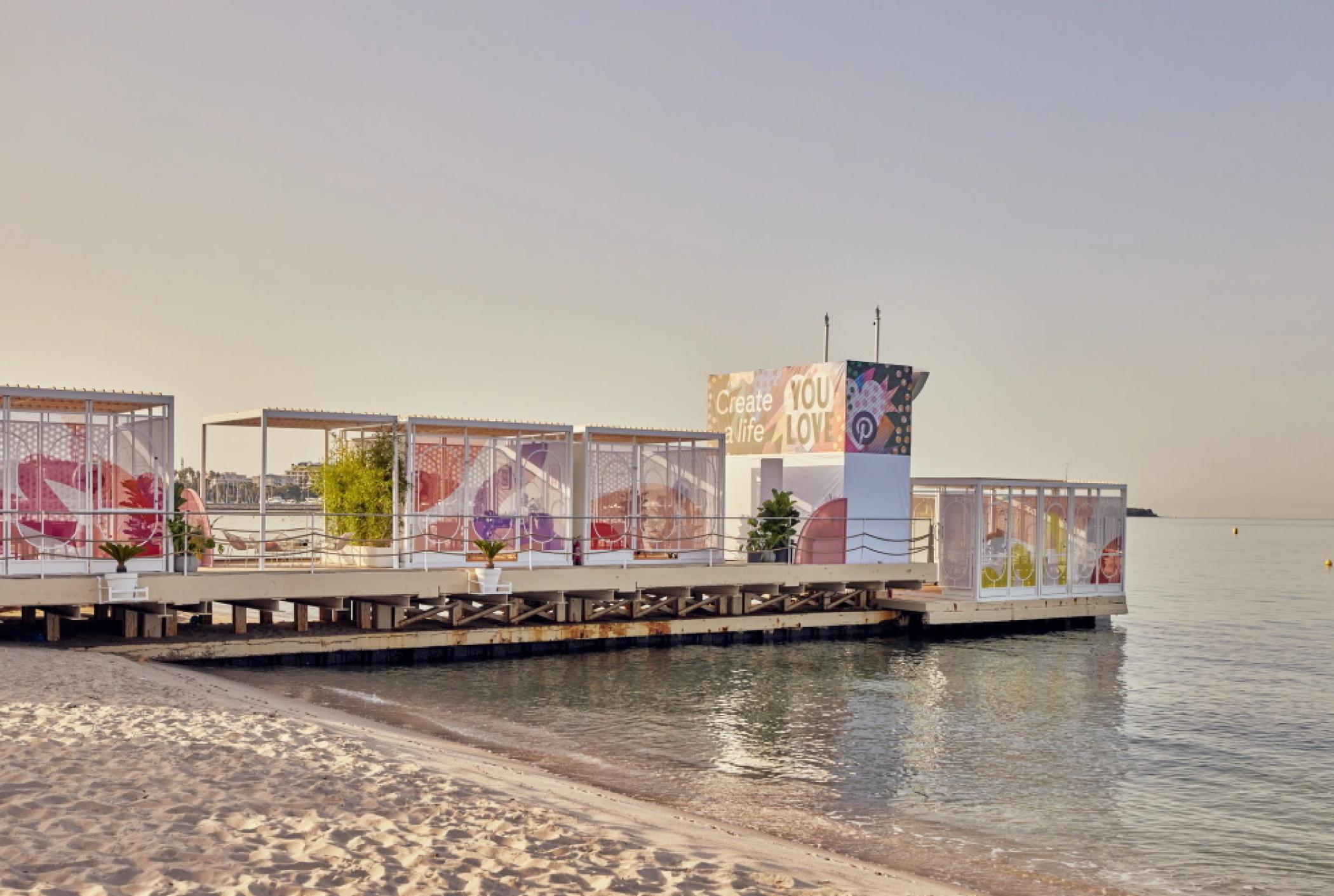 缤趣2022年戛纳国际创意节上的沉浸式体验活动策划充满了各色活力