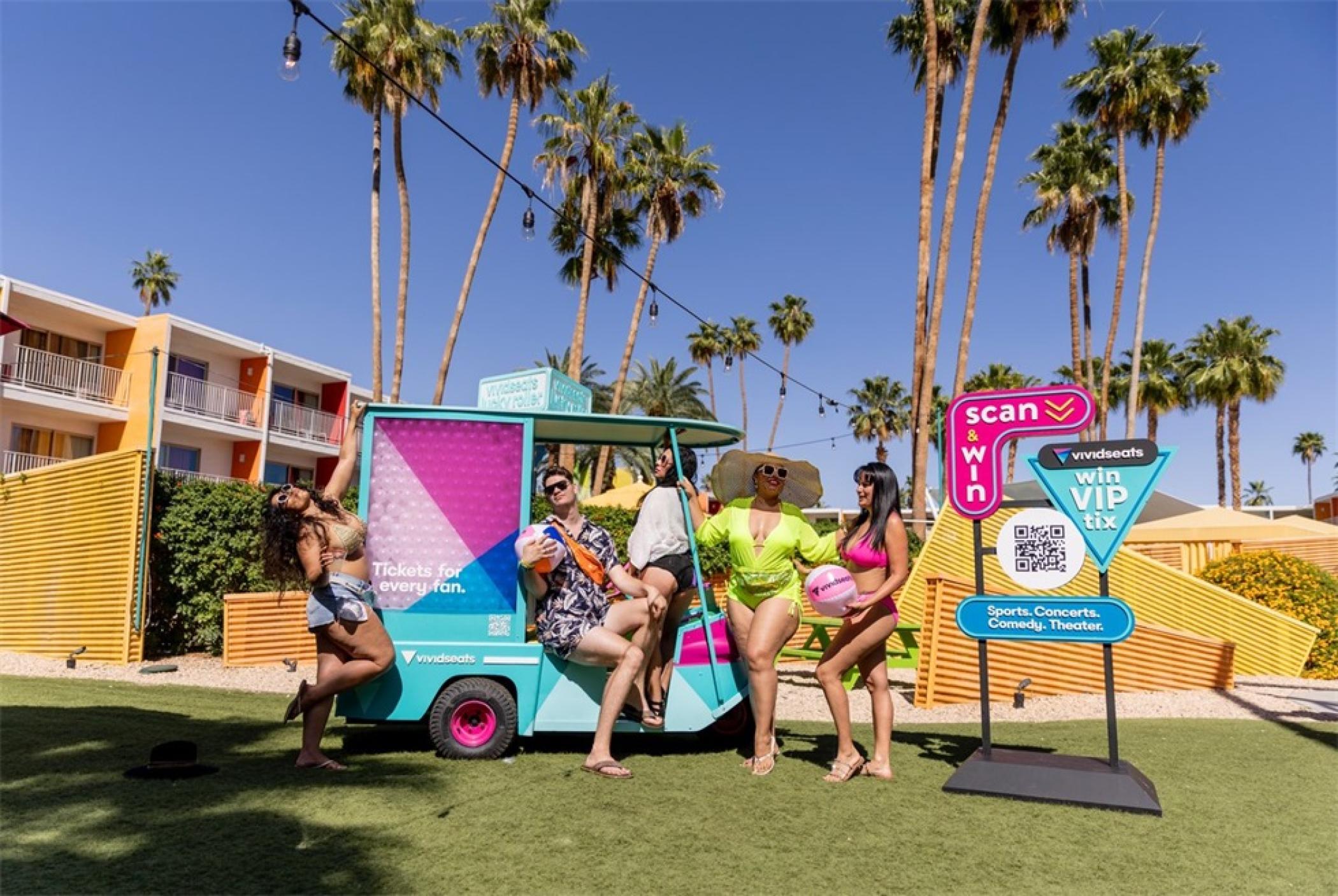 Vivid Seats应用程序推广下载活动策划把高尔夫球车设计成「幸运滚轮」