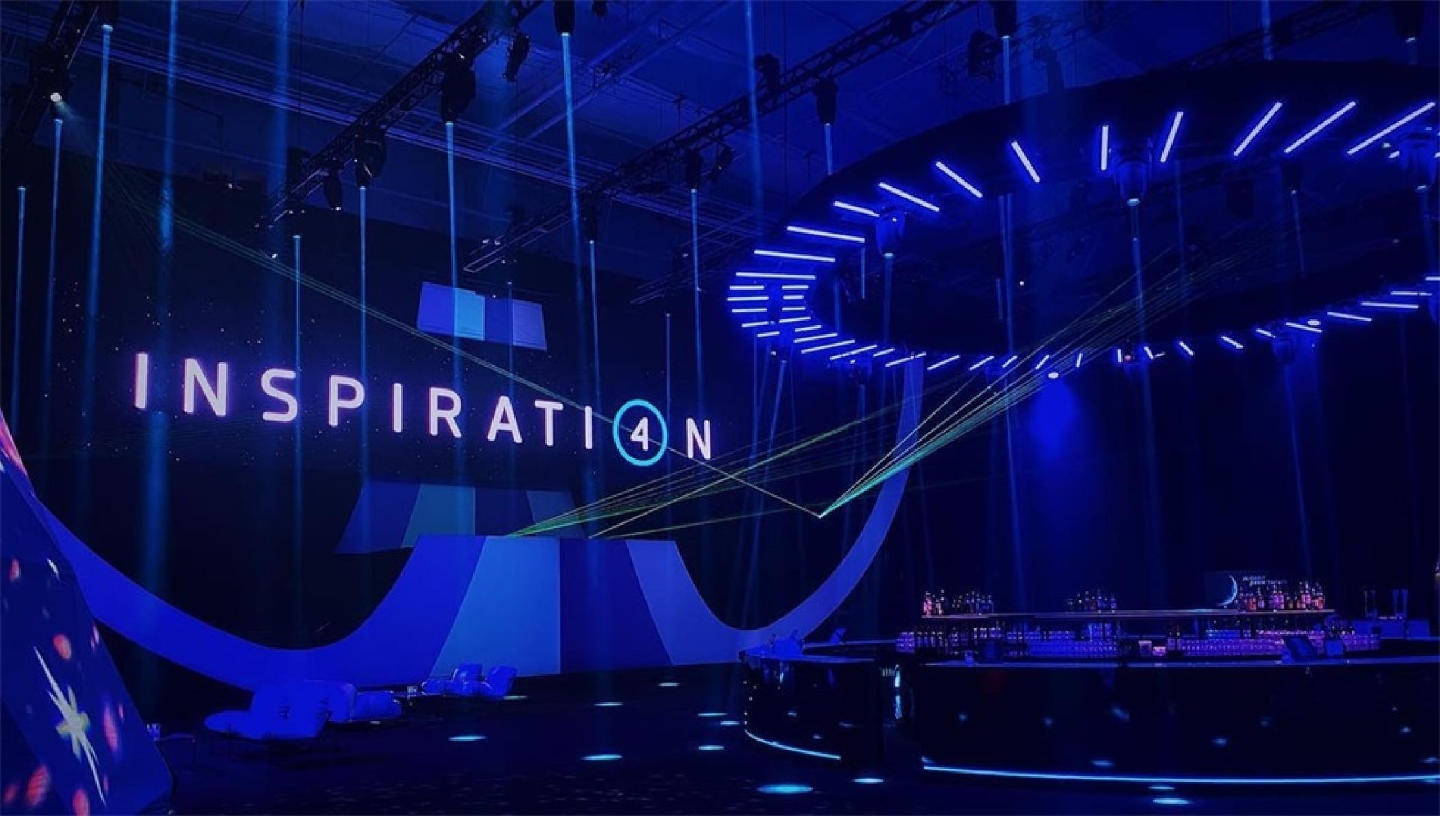 SpaceX猎鹰9号火箭「登陆派对」活动策划舞台效果太别致了