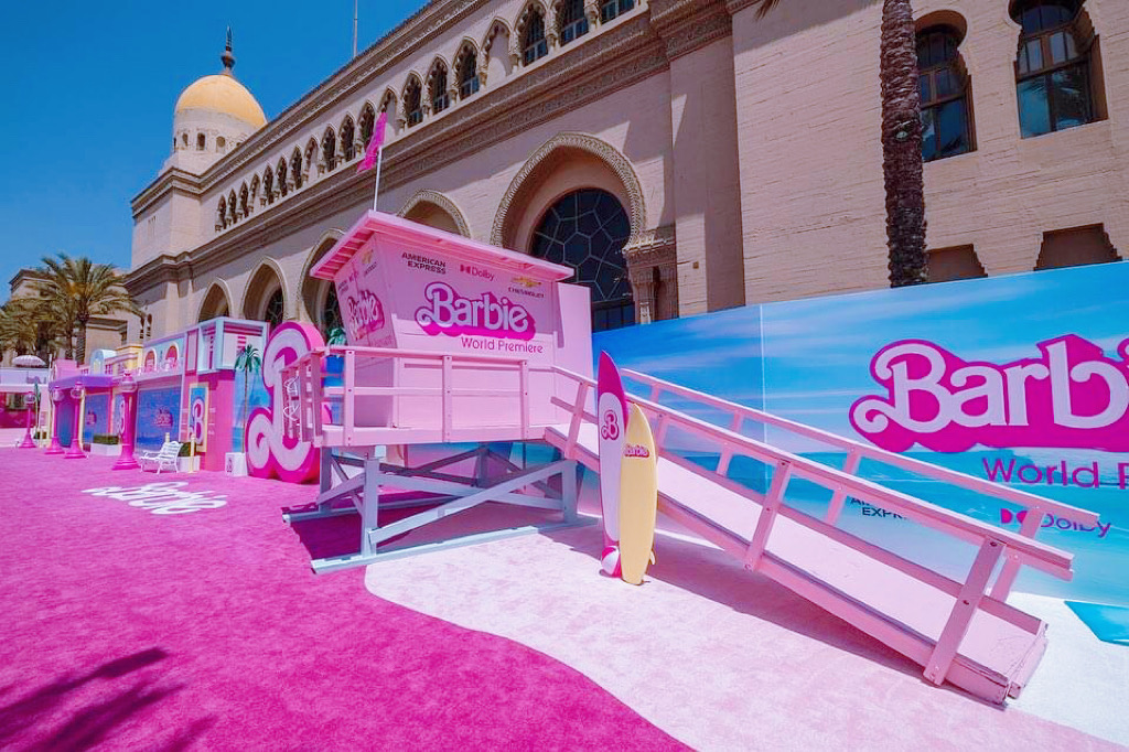 芭比娃娃主题派对活动策划落地全美，品宣真人电影《芭比》
