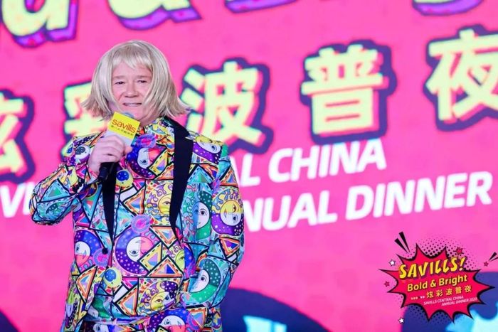 奇光异色的年会活动策划当属Savills最敢玩，不遗余力玩转色彩