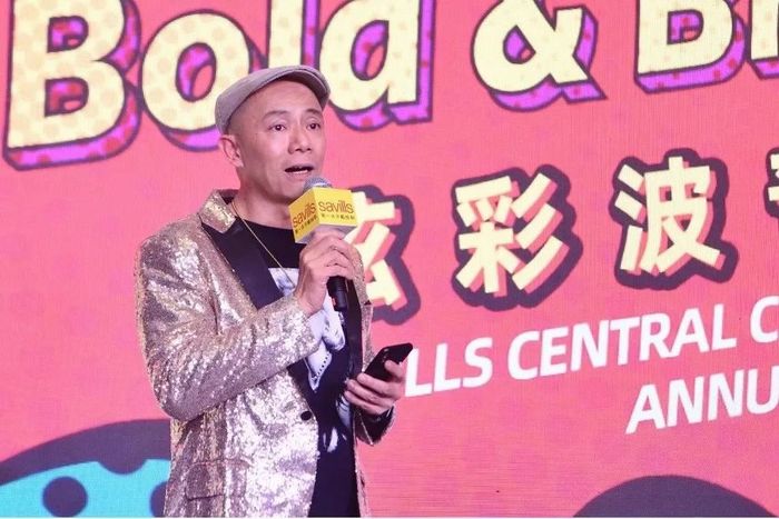 奇光异色的年会活动策划当属Savills最敢玩，不遗余力玩转色彩