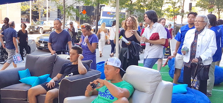 DirecTV 美国橄榄球大联盟体验活动惊现波士顿街道