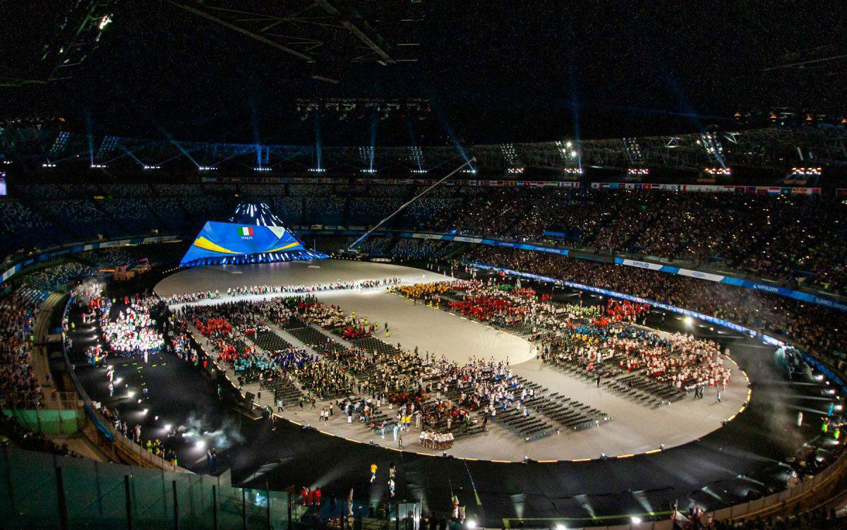 激情澎湃的那不勒斯烈火燃燃:第30届世界大学生夏季运动会