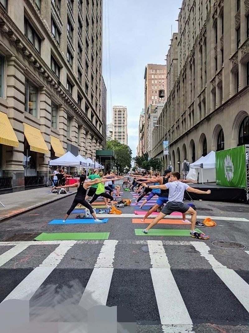 你以为街道就只能用来走路和行车的?那你就错了!来“我们的街道”,肯定让你惊喜连连!