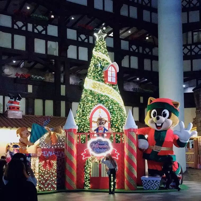 首尔的这波圣诞美陈灯光节馋得妹纸们冒着寒冷也要出门拍照打卡