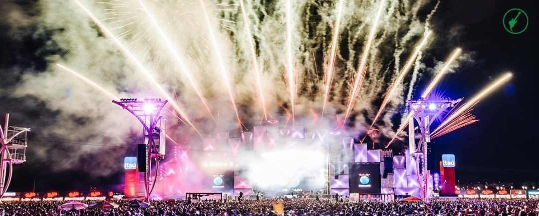 巴西的摇滚音乐节策划的舞台都太赞太吸睛了