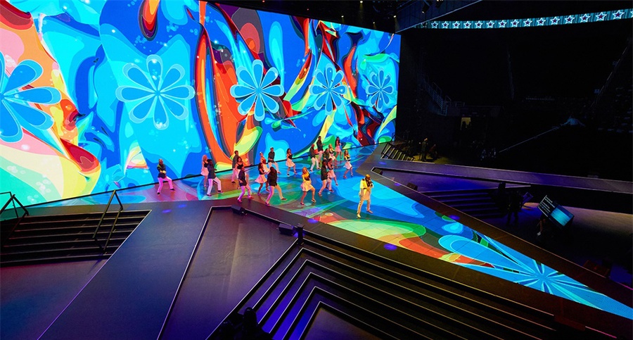 这样的年会活动策划的舞美，这可以堪比奥运会了