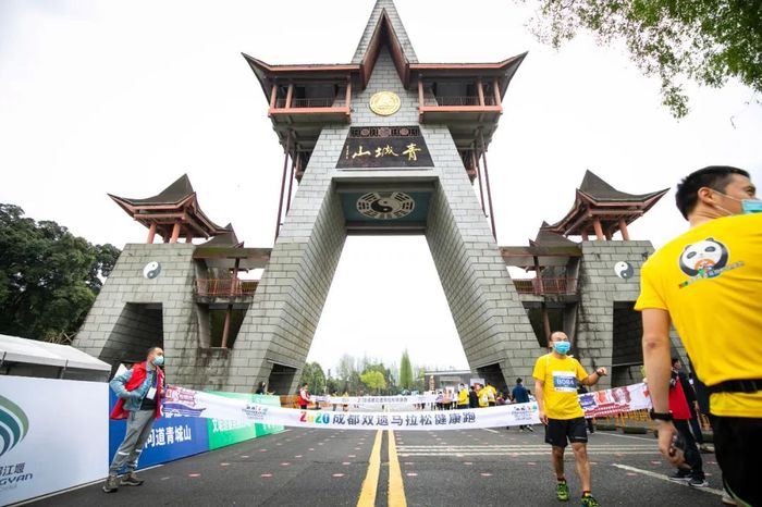 2020全新马拉松赛事活动提振了社会信心,疫情也阻止不了胜利的步伐