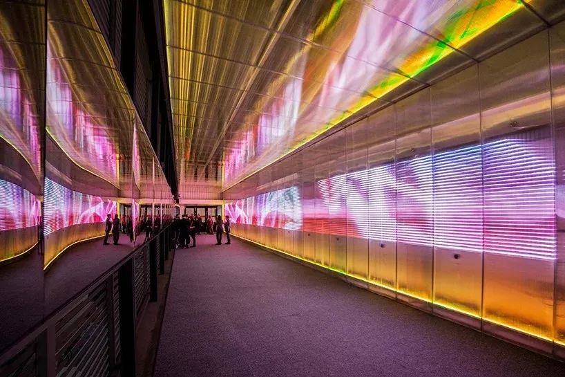 来场灯光秀会展活动,穿越2012去欣赏一件感官艺术作品