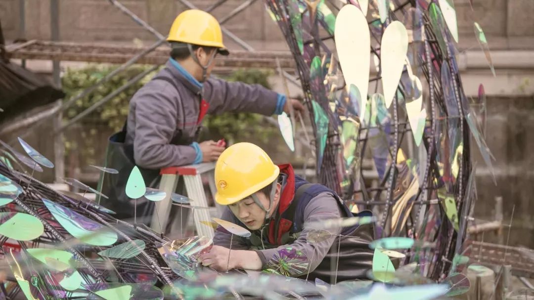新春灯光秀活动的“鱼旎如意”和“一带一路兴创未来”亮眼极了