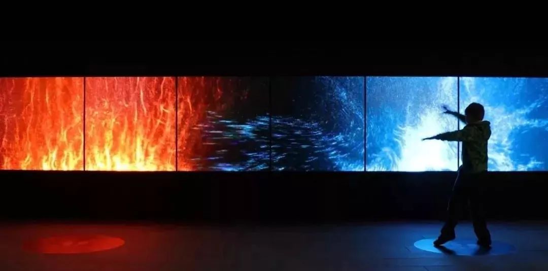 用灯光艺术许你一场冰雪奇缘的光影会展活动，魔力爆发