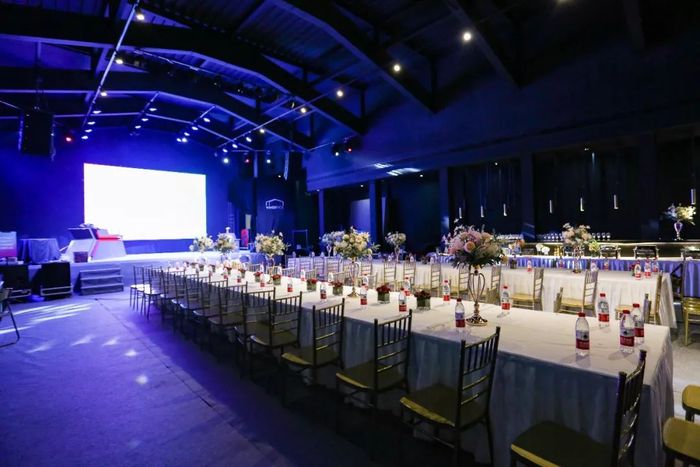 新春创意活动花样多,技术公司险些跟不上领先请进的脚步