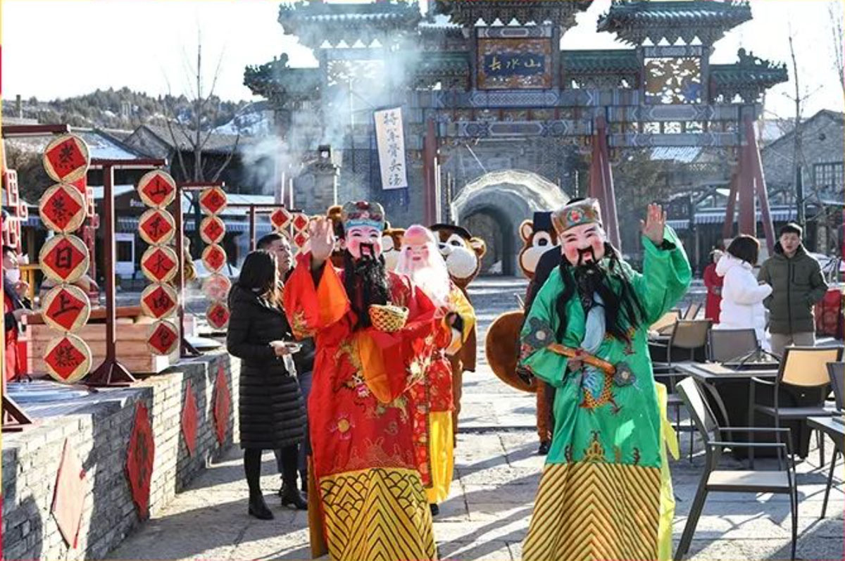 长城庙会活动花样多，吃喝玩乐各式趣味等你一一解锁