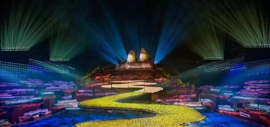 盛典活动策划的舞美这般气势磅礴的，当属再现“黄河”之势