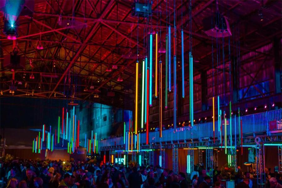 活动策划中用LED灯带也能创造一种突出、明显的视觉效果