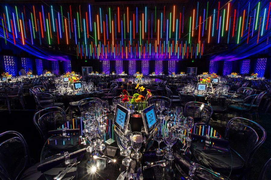 活动策划中用LED灯带也能创造一种突出、明显的视觉效果