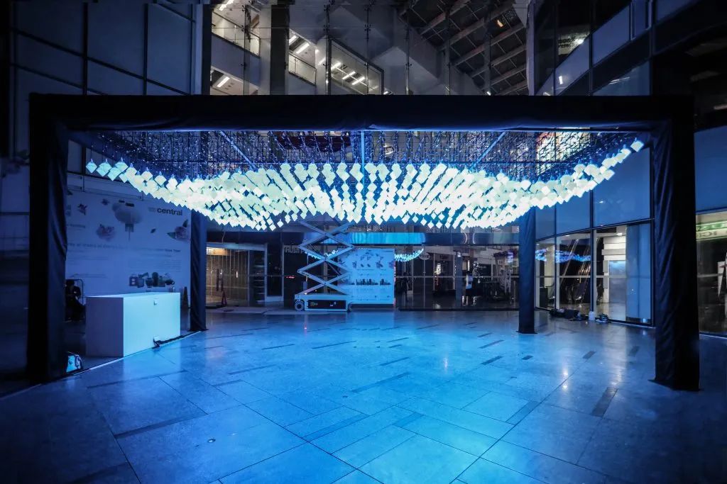 艺术展览活动上的这些艺术互动装置太有视觉冲击力了