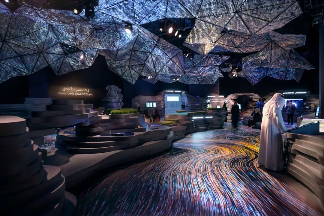 又一场酷炫的艺术展览活动让我们感受了不一样的沉浸式艺术体验