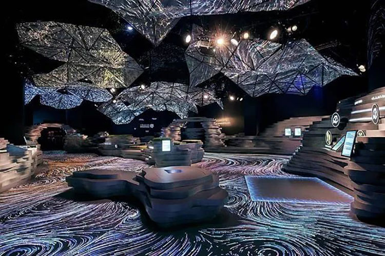 又一场酷炫的艺术展览活动让我们感受了不一样的沉浸式艺术体验