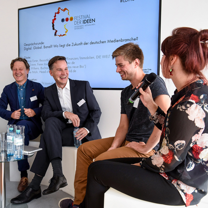 公益性创意活动的策划新意越来越多，这一里程碑注定得火