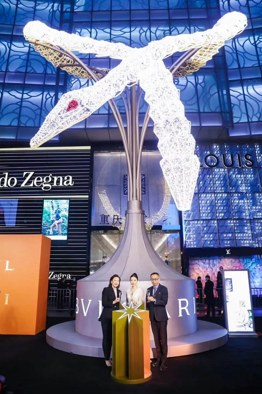 Serpenti蛇形灯光艺术展览活动策划装置闪耀登场，奏响灵蛇传奇魅力