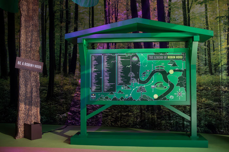 年度慈善派对活动被策划设计成一个活泼生动的纽约城市公园